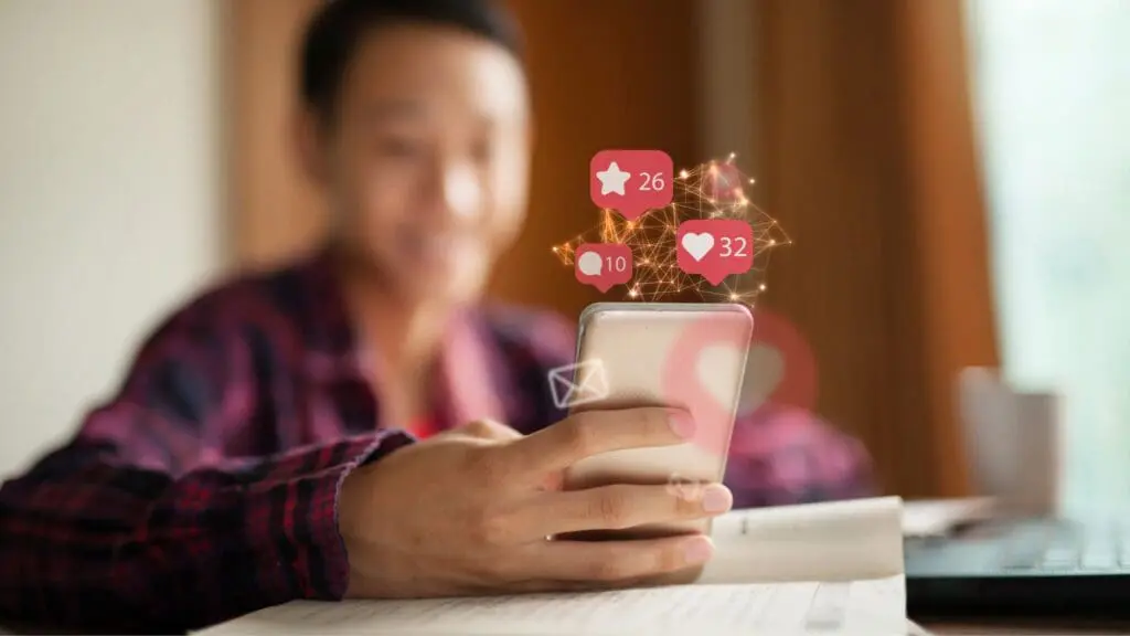Service Social Media Professional - Speaker Management