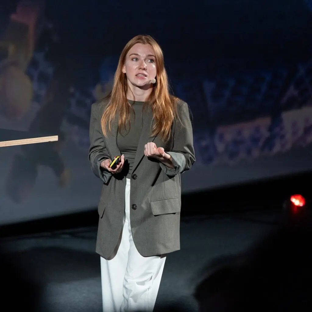 Franziska Brandmeier Speaker Management Futurist, Neuroscientist, Mental Health Expert